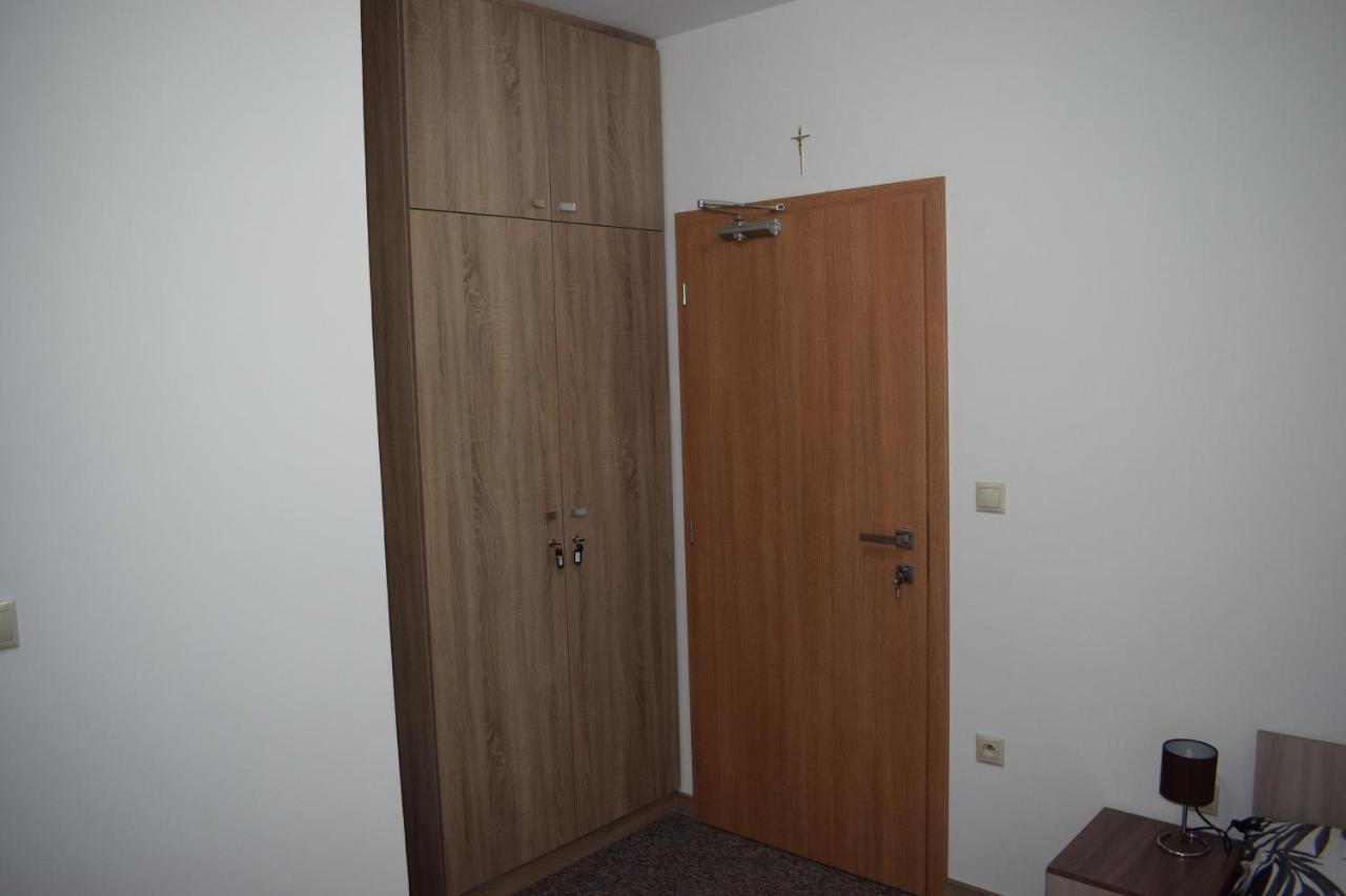 Ms-Ubytovanie Hotel Dolny Kubin Luaran gambar